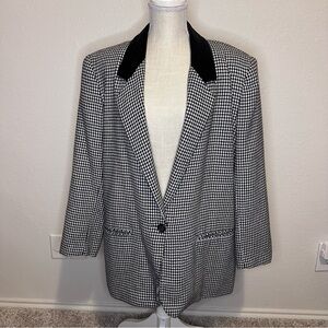 Black and White Houndstooth Blazer, Size 16